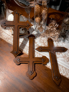 Vamp Manor  𝔐𝔢𝔪𝔢𝔫𝔱𝔬 𝔐𝔬𝔯𝔦 Gothic Crosses© Set of three